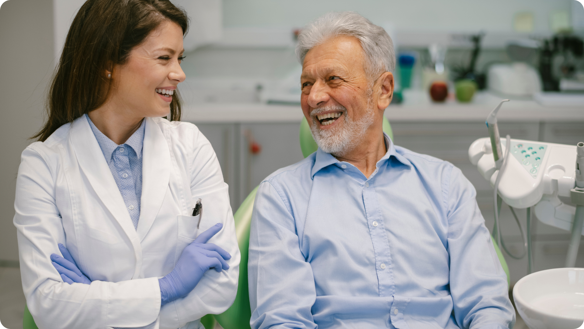 Dentist-with-patient-dental-ai-videaai